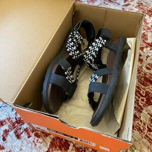 Merrell Black Around Town Woven Sandals 9